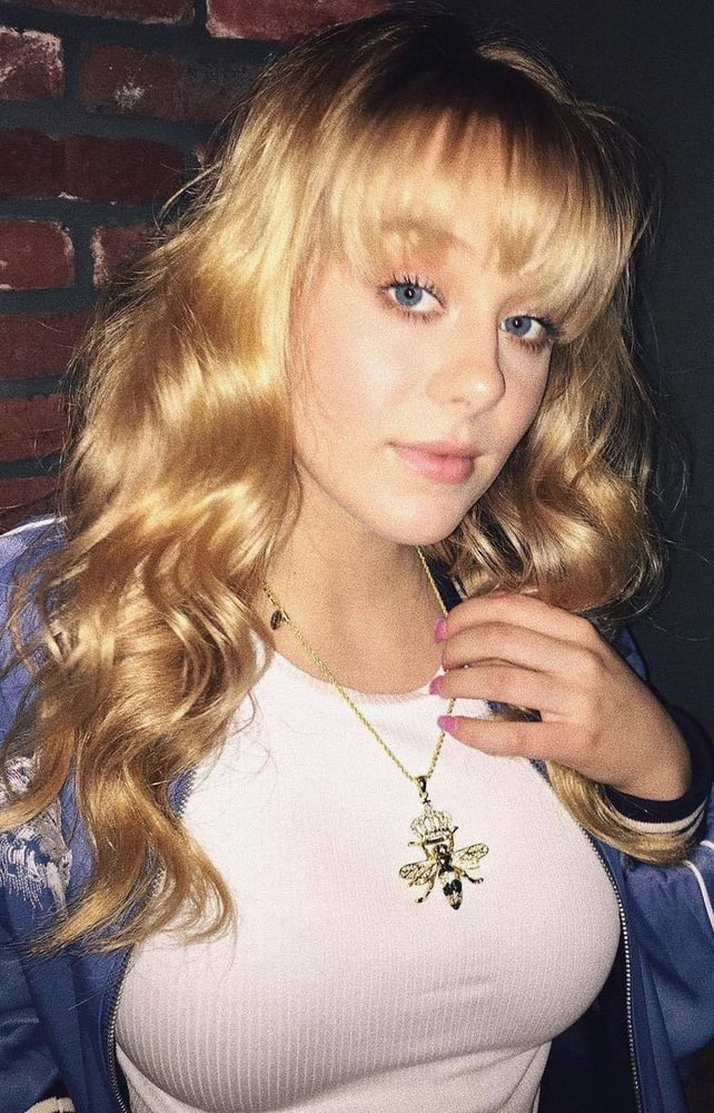 Linda actriz puta devore ledridge
 #94258767