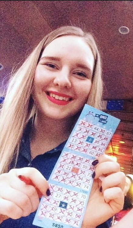 Sie ist so ein süßes Ding
 #88430107