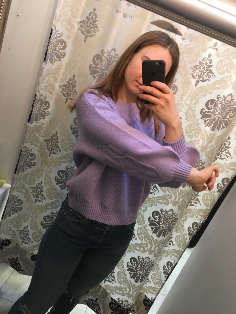 Sie ist so ein süßes Ding
 #88430137