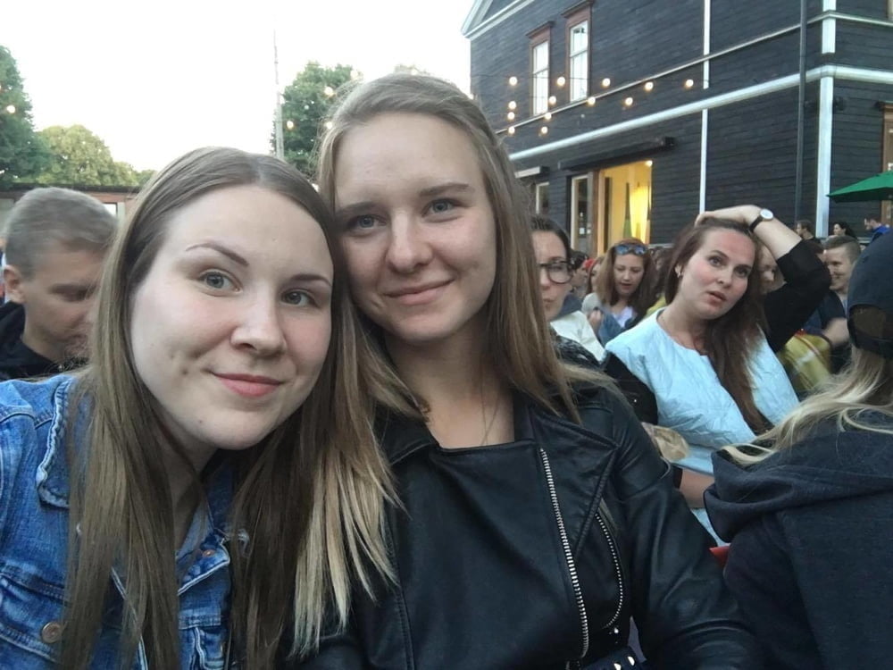 Sie ist so ein süßes Ding
 #88430152