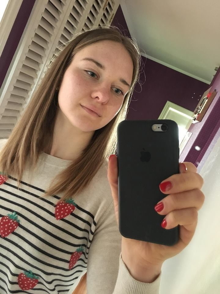 Sie ist so ein süßes Ding
 #88430158