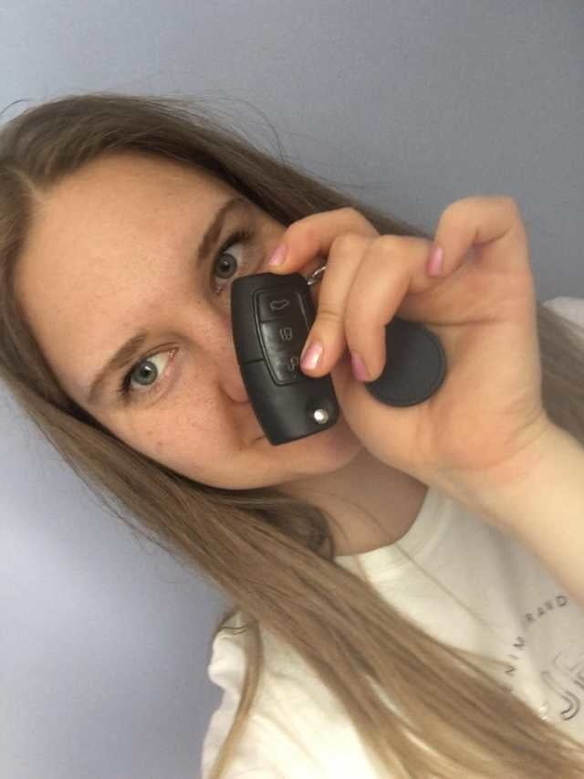 Sie ist so ein süßes Ding
 #88430251