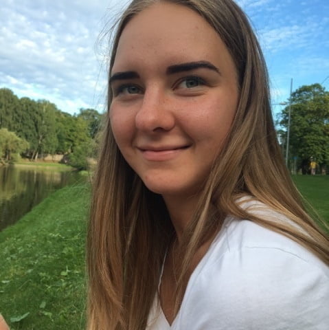 Sie ist so ein süßes Ding
 #88430254