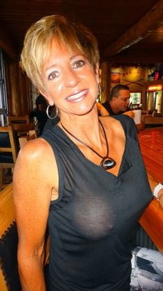 ¡¡Madura sexy milfs va braless !!
 #91396783