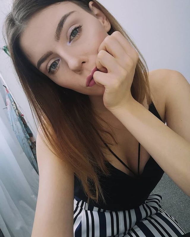 Karolina Pielesiak Polish YouTuber Szparagi #96628485