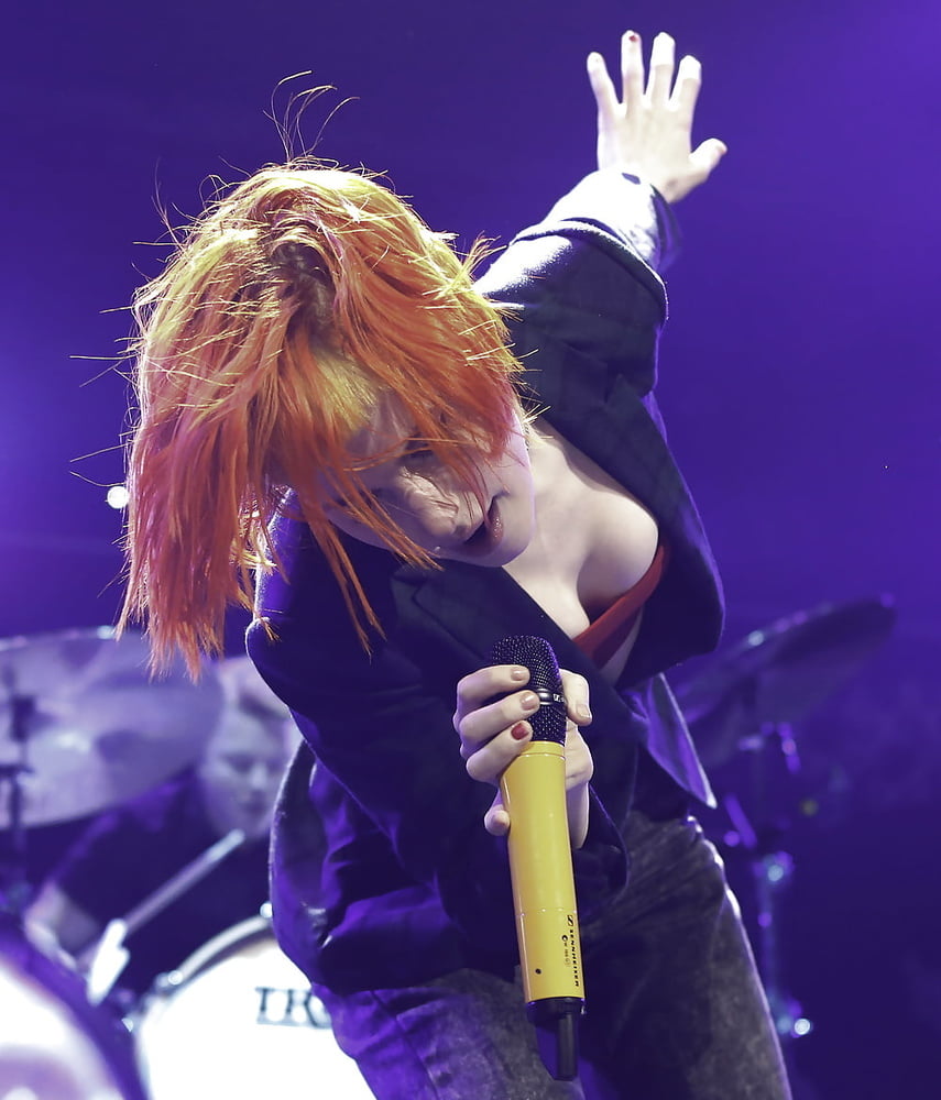 Hayley Williams Just Begging for it volume 2 #102934858