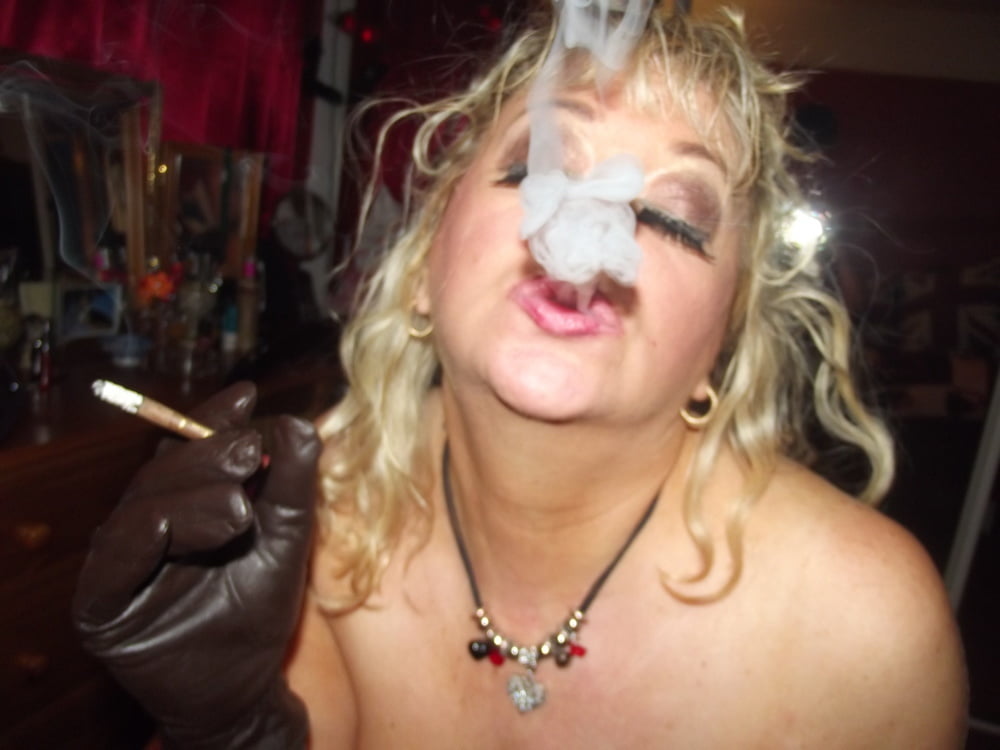 新しい手袋と毛皮
 #106762860