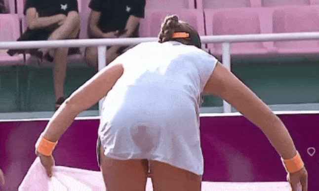 Jelena Ostapenko Sexy Tennis Bitch! (GIF) #80097438