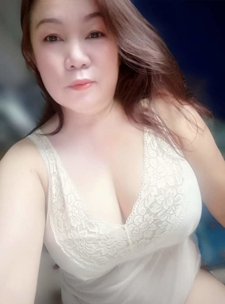 Ibu tetek Besar puki besar #93476217