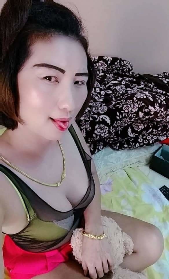 Ibu tetek Besar puki besar #93476220