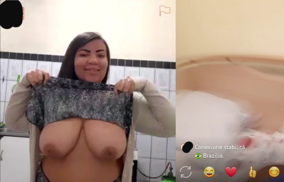 Big boobs brésilienne chat
 #87605533