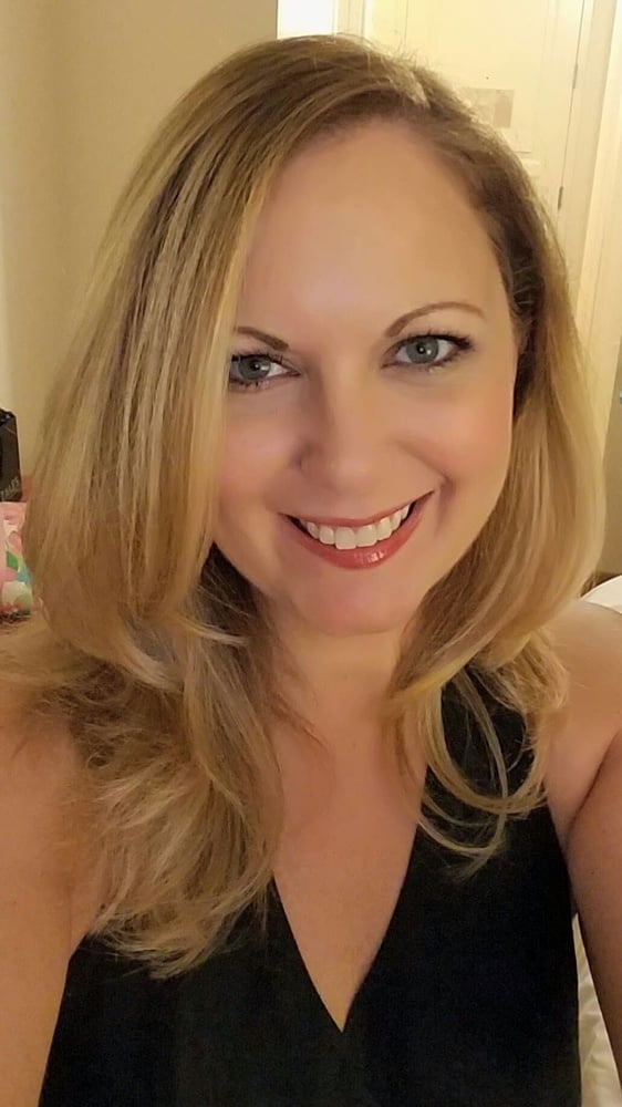 Exposición de las madres
 #98221160