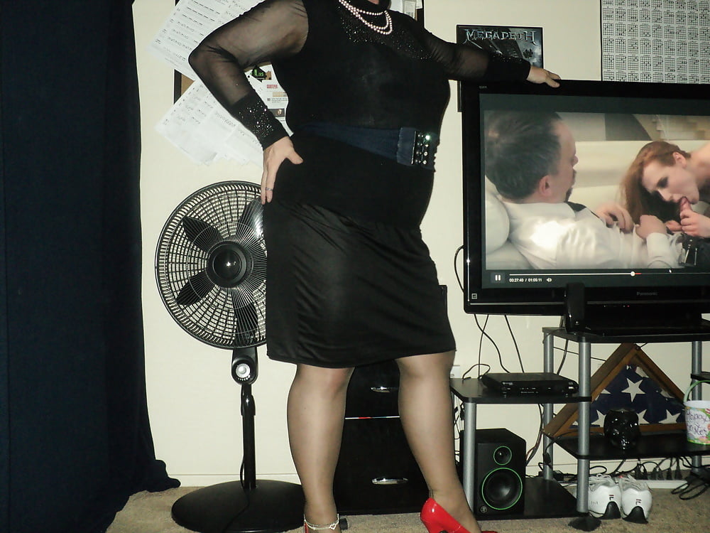 Cross-dresser Blair Scott in nylons and heels #106886328