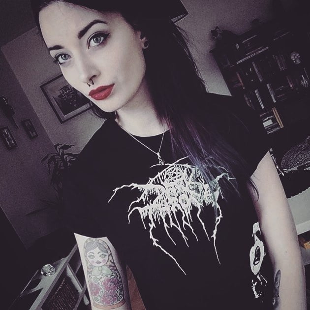 Goth edgy egirls alt
 #106401503