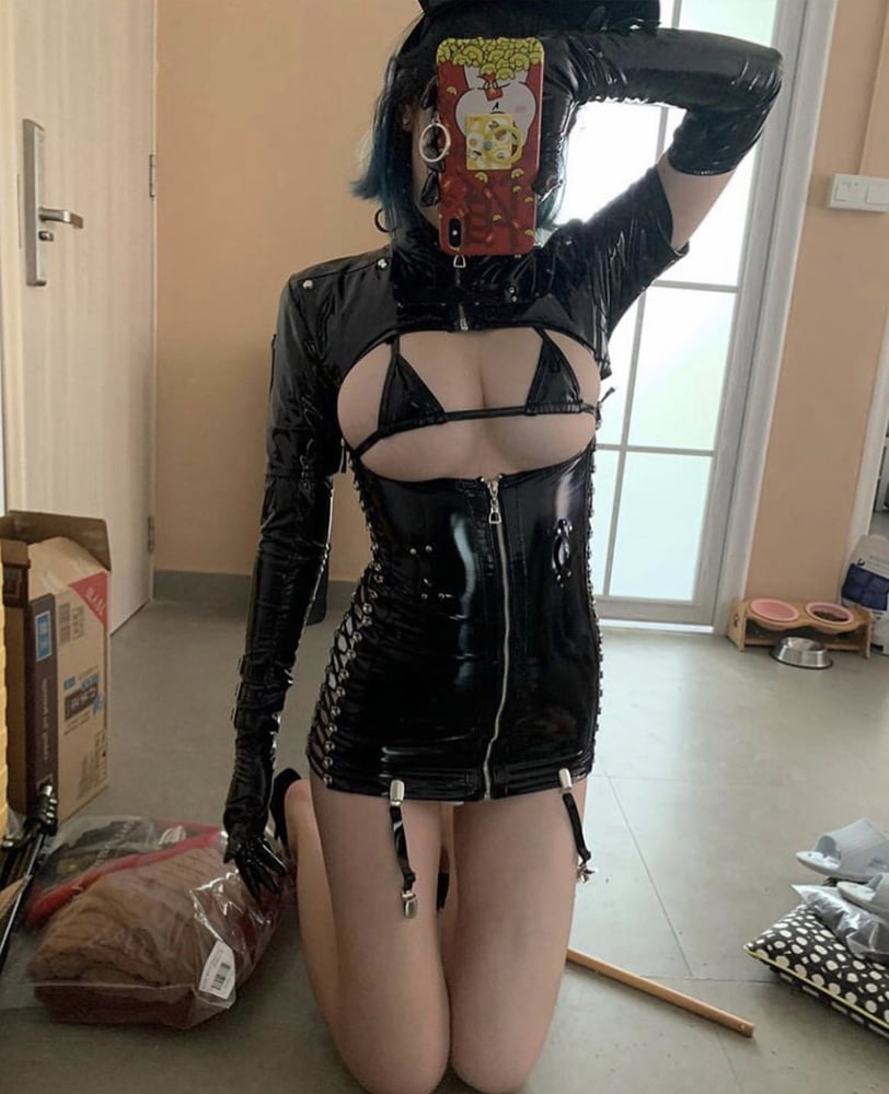 Goth edgy egirls alt
 #106401507