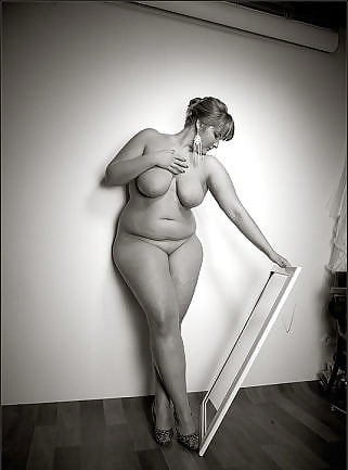 Caderas anchas de las mujeres 338
 #103240660