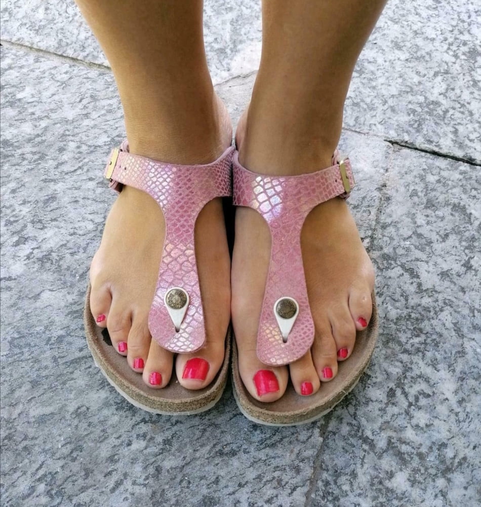 Friends pretty feet in birkenstock - sexy Fuesse #87451016
