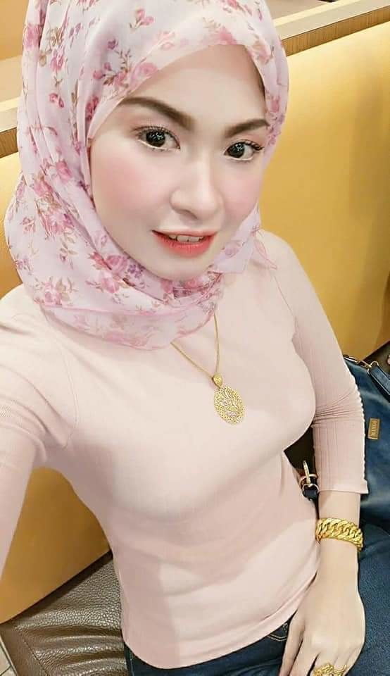 Ibu cantik tetek besar
 #81408163