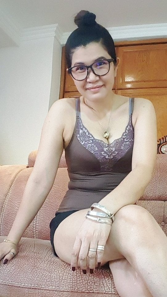 Ibu cantik tetek besar #81408176