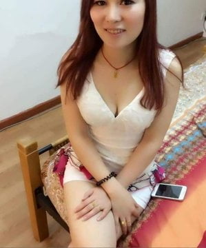 Ibu cantik tetek besar #81408272