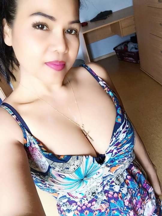 Ibu cantik tetek besar #81408296