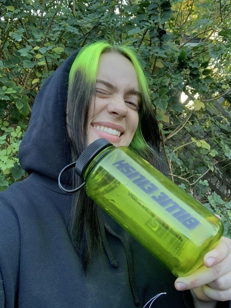 Billie Eilish #105421090