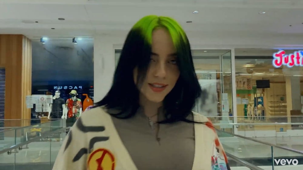 Billie Eilish #105421276