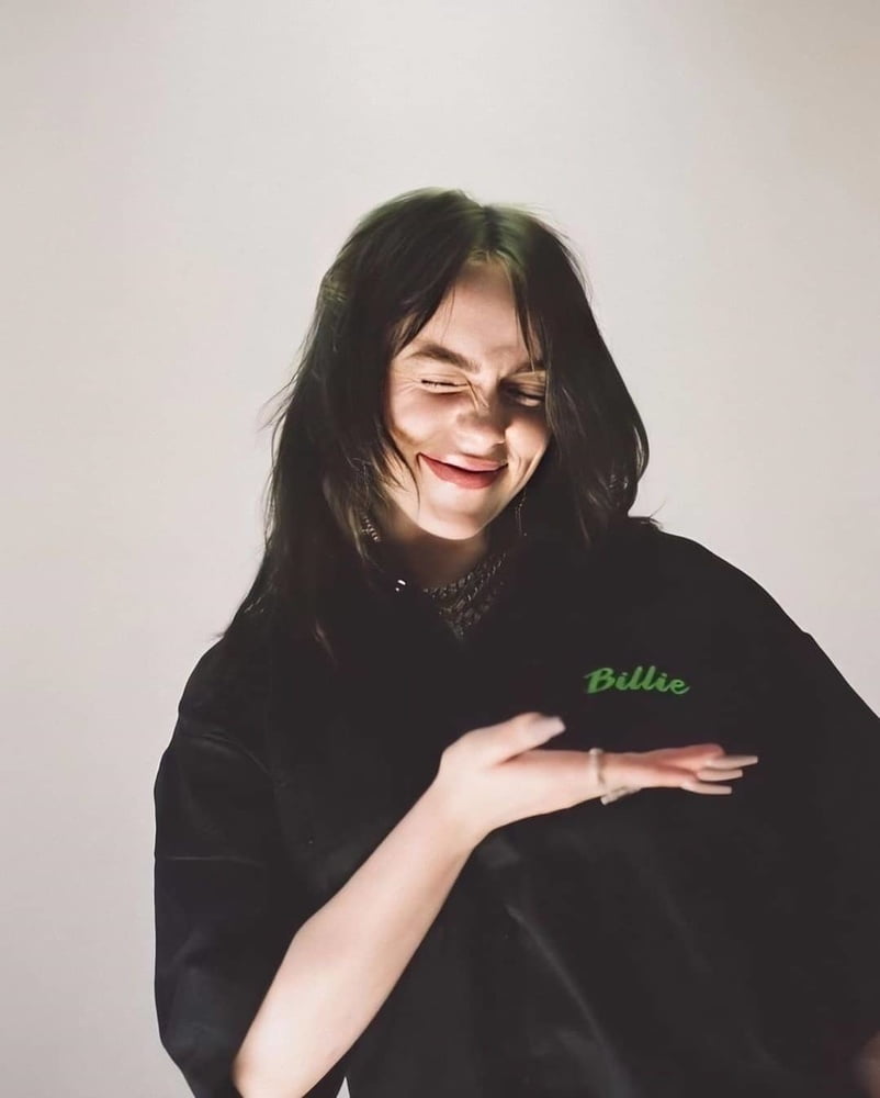 Billie Eilish #105421929