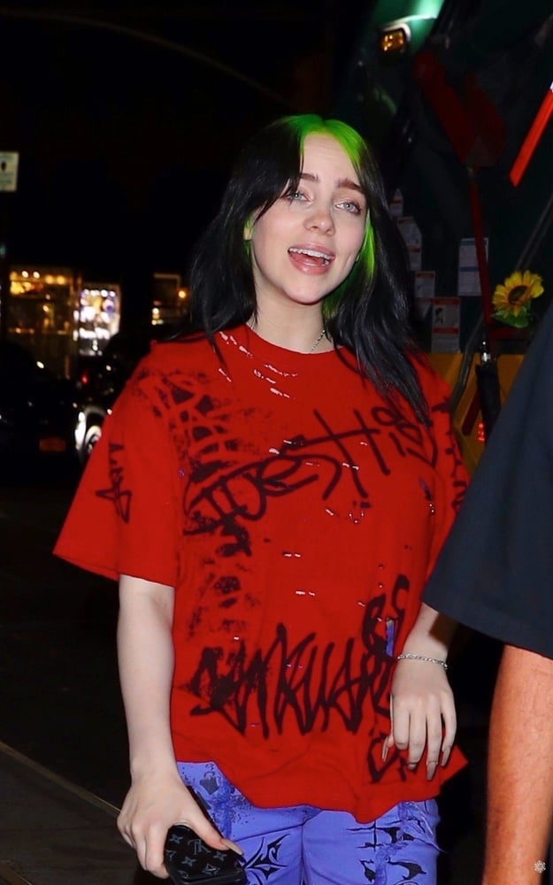 Billie Eilish #105421960