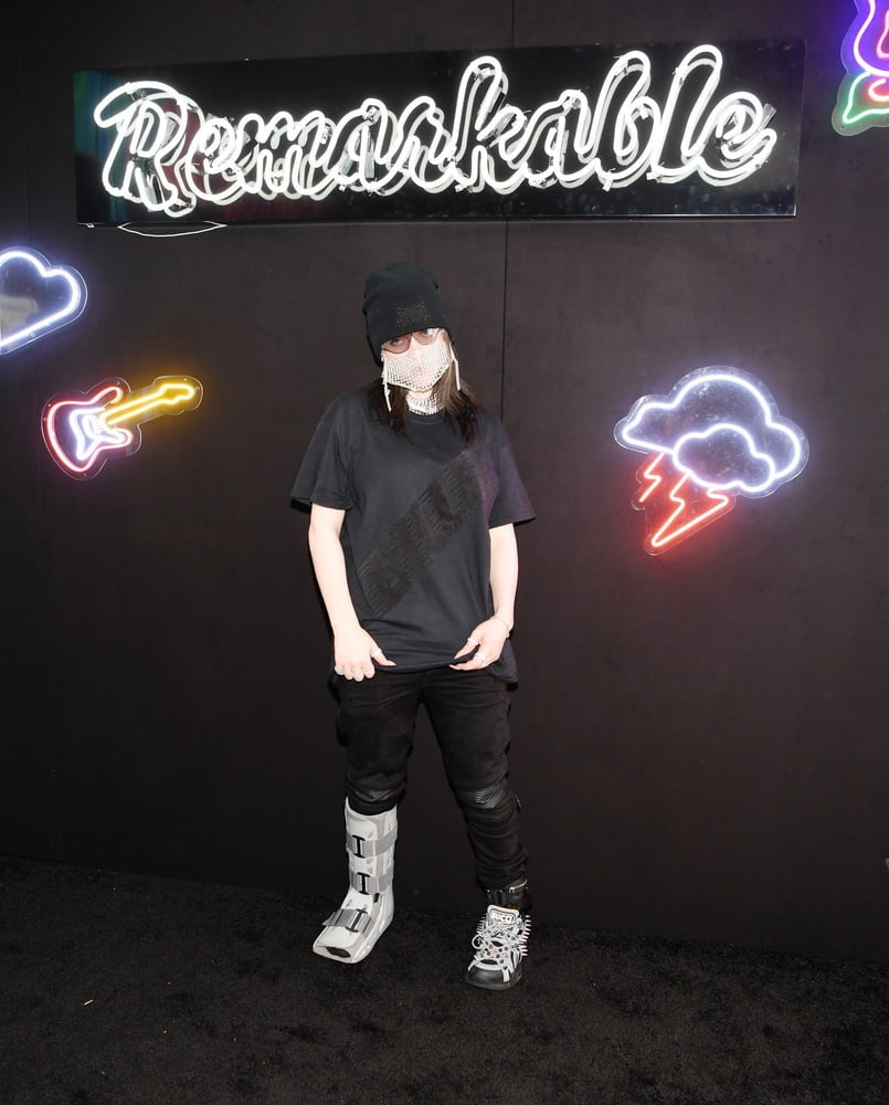 Billie Eilish #105421994