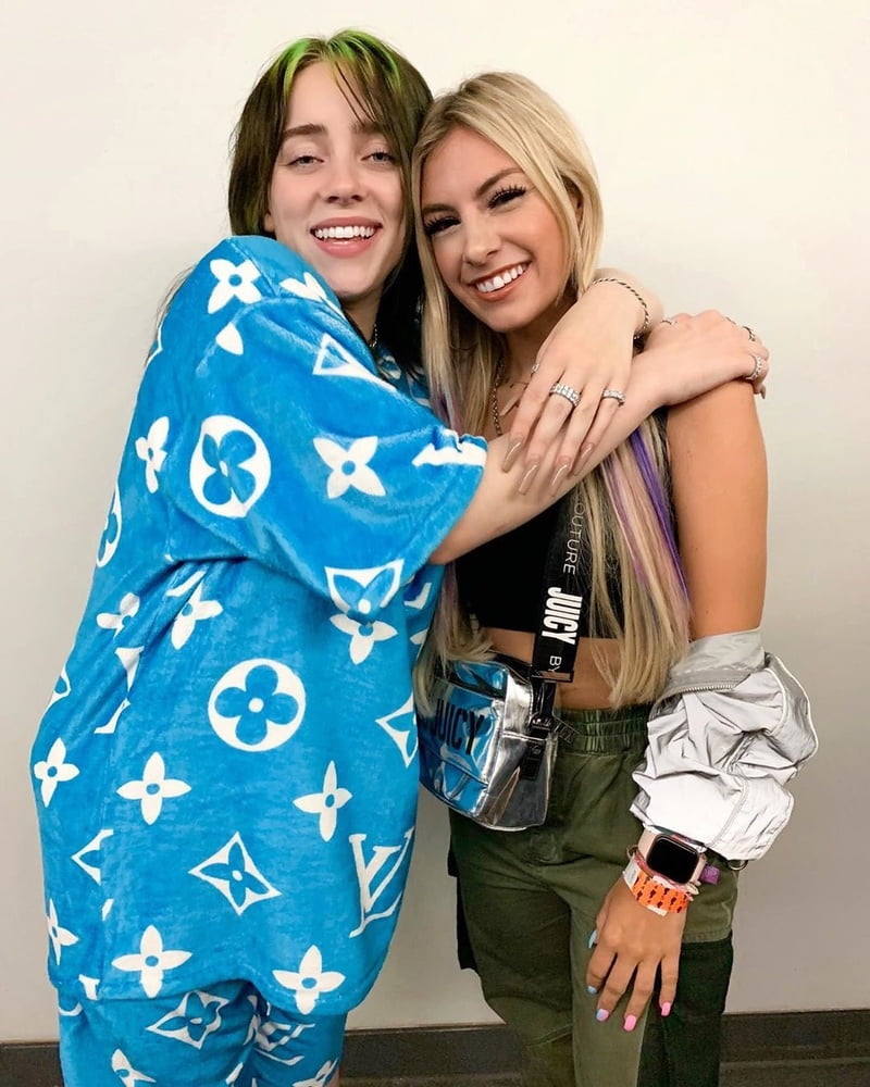 Billie Eilish #105422035