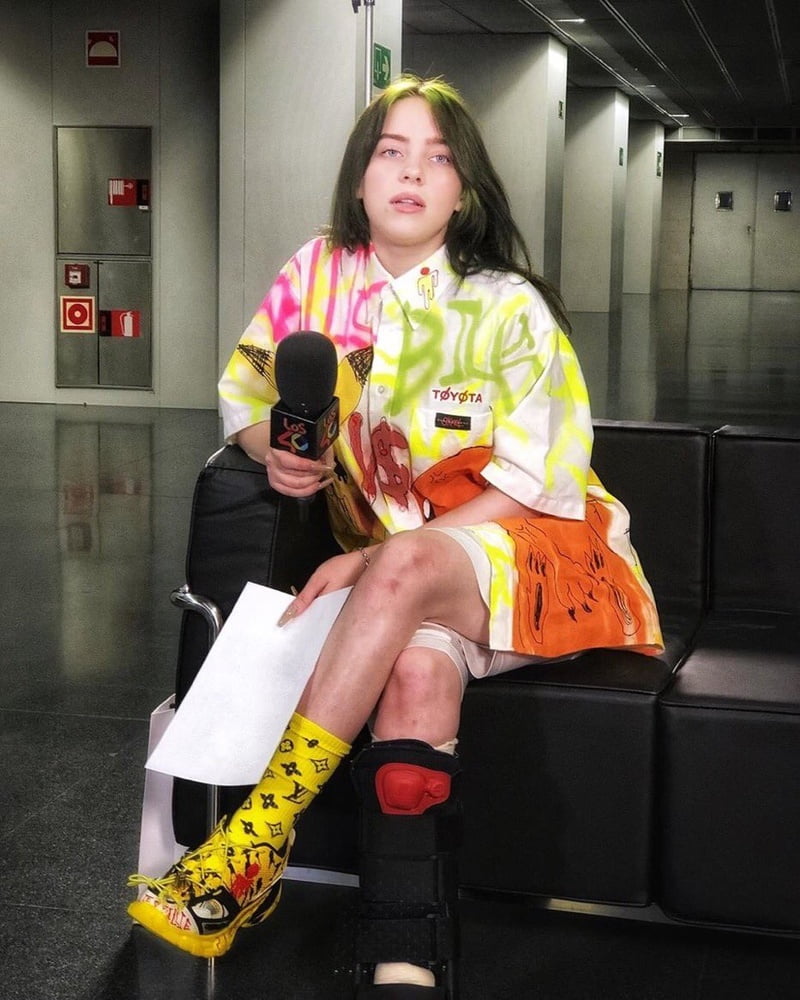 Billie Eilish #105422037