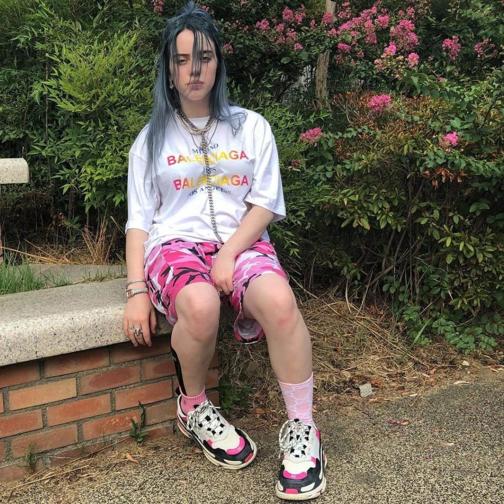 Billie Eilish #105422107