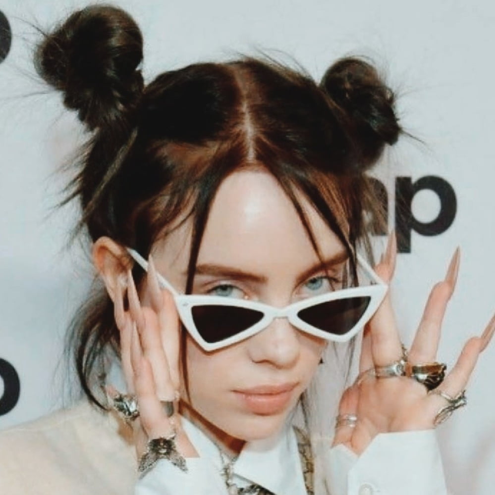 Billie Eilish #105422310