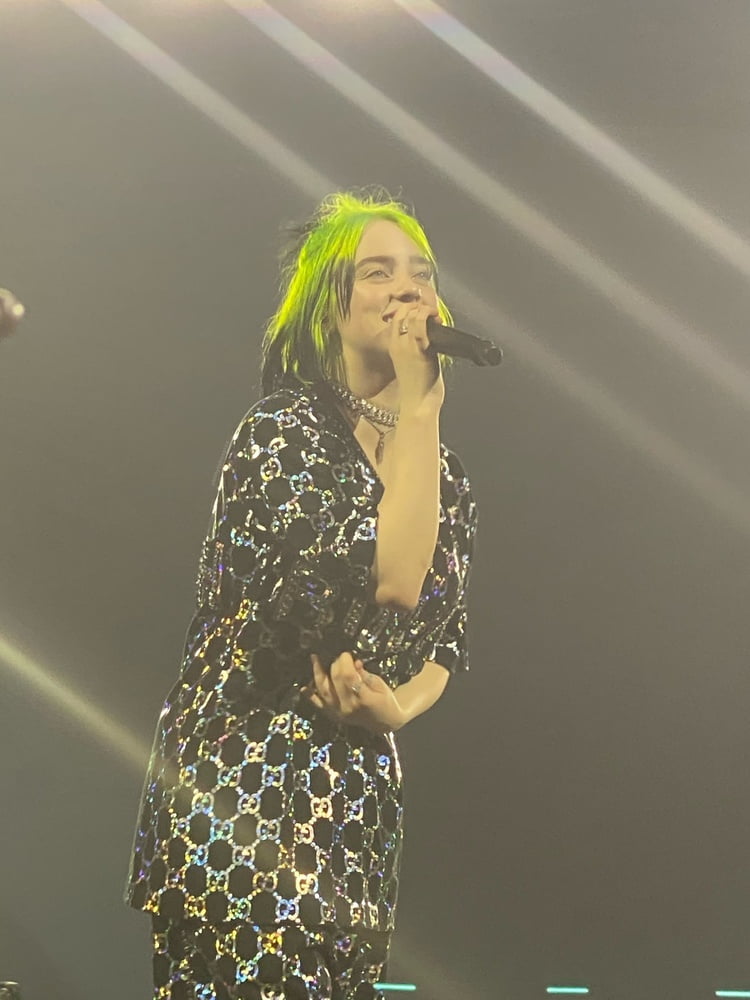 Billie Eilish #105422374