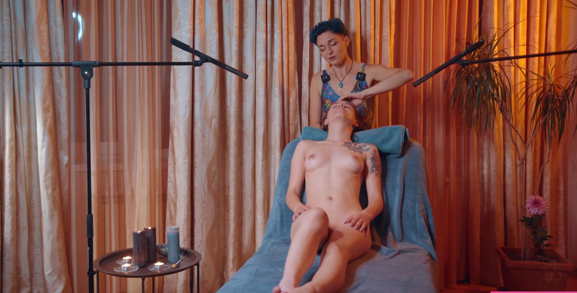 ASMR Massage desnuda #109488005