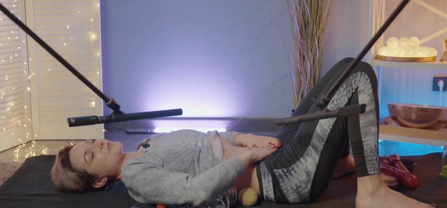 ASMR Massage desnuda #109488044