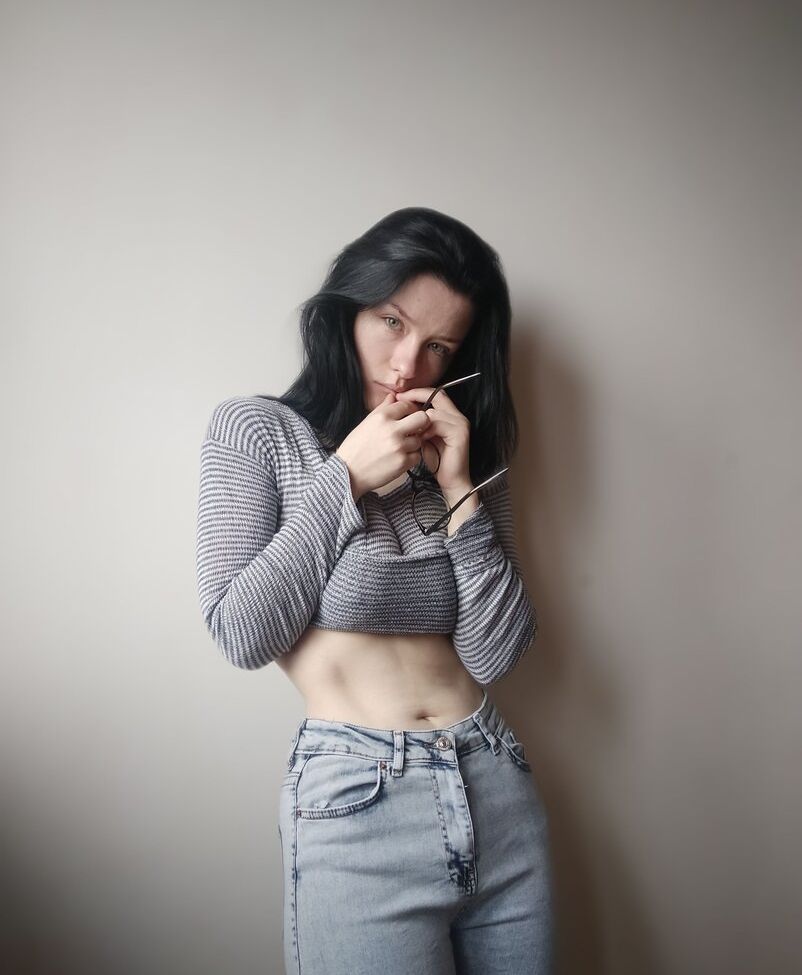 Innervus desnuda #108289785