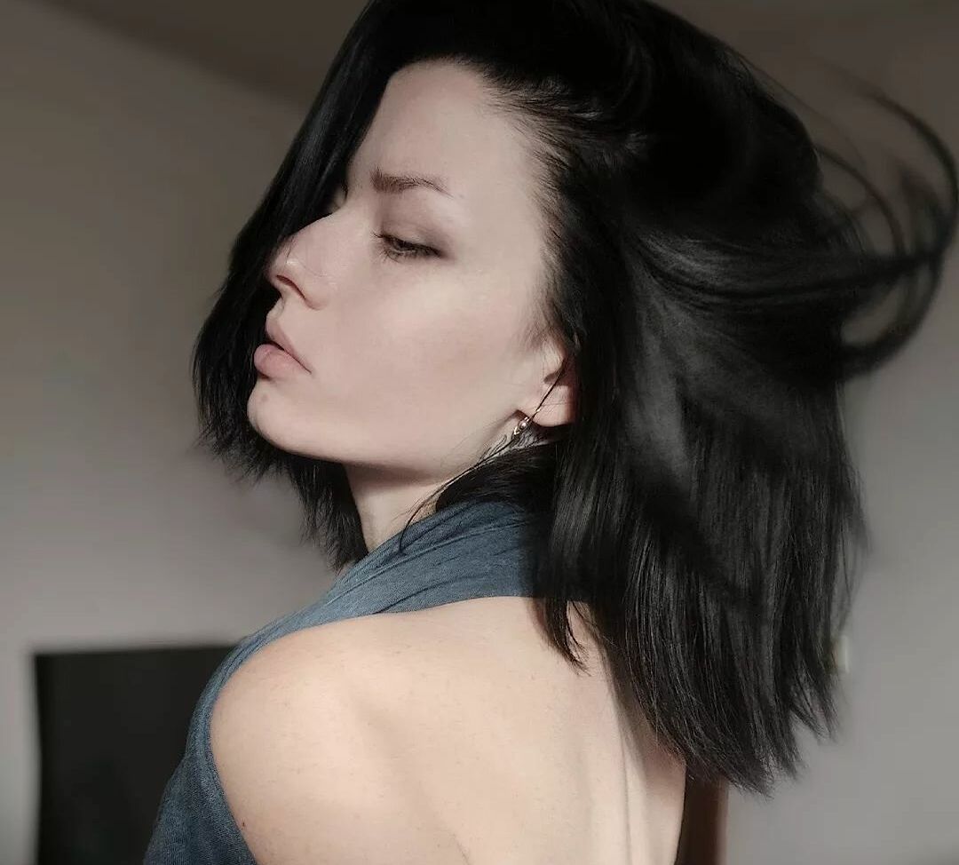 Innervus desnuda #108289837