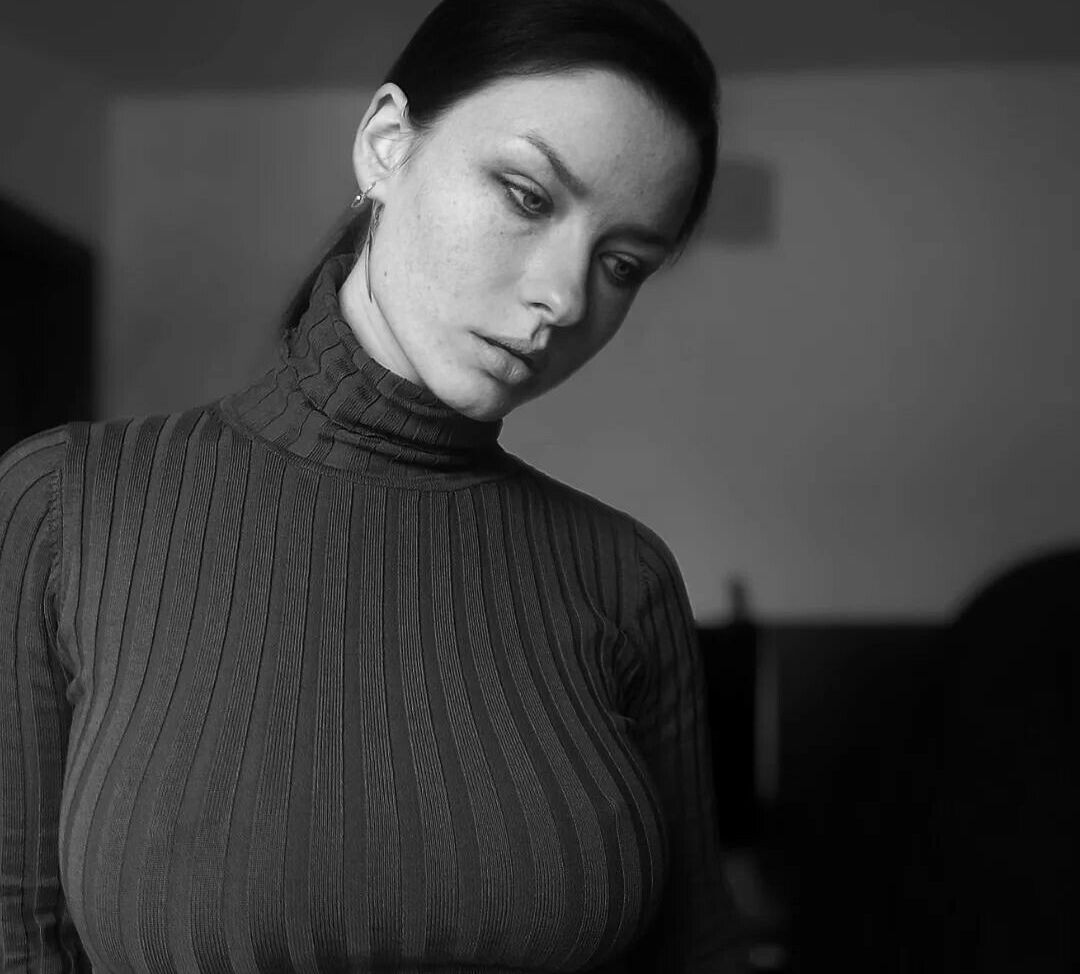 Innervus desnuda #108289858