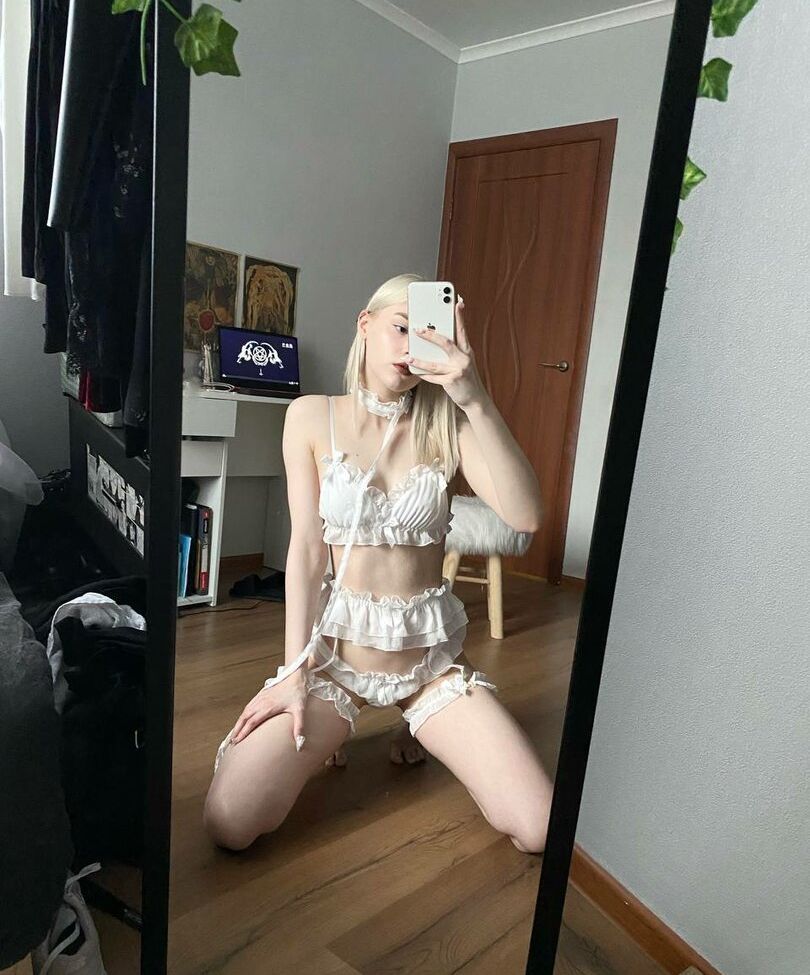 Allotrop nude #108546134