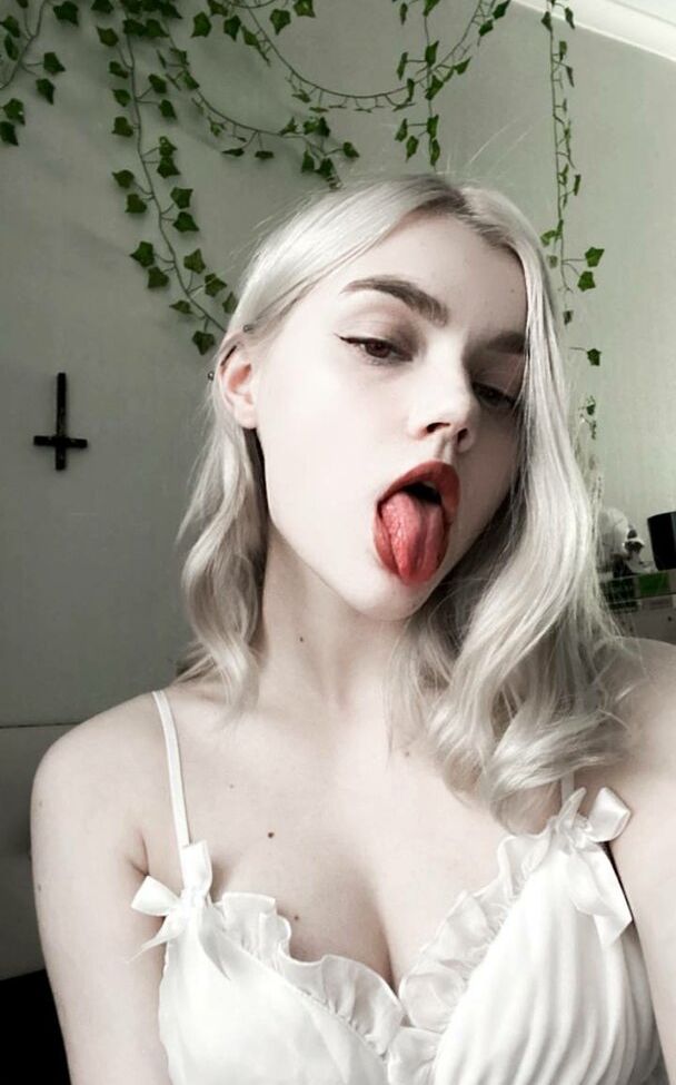 Allotrop desnuda #108546143
