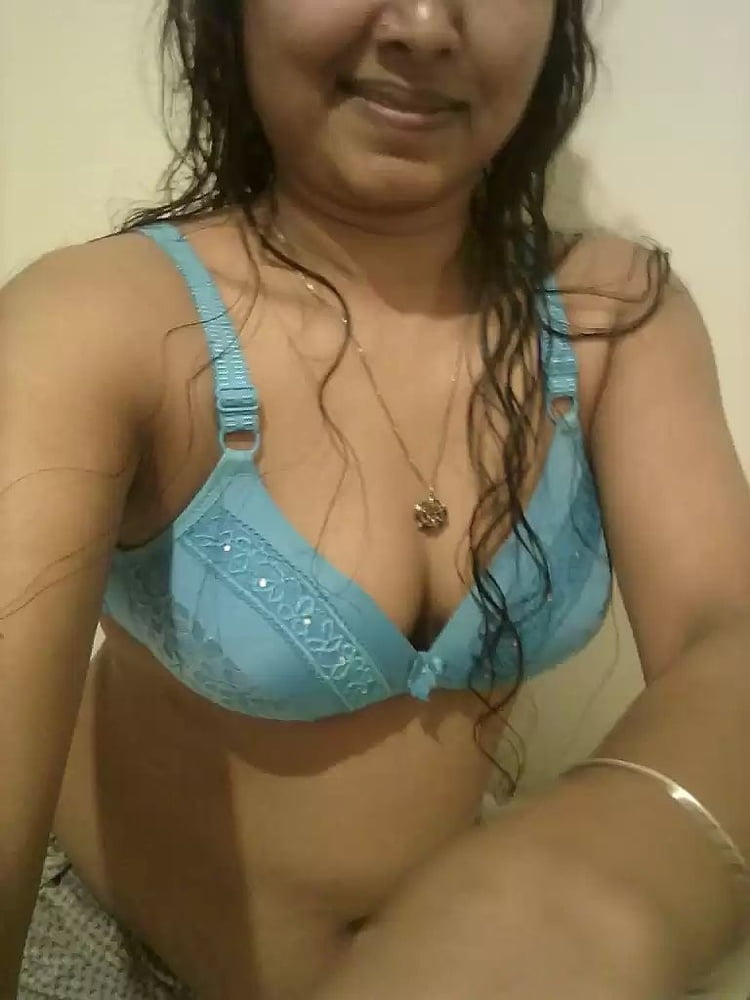 Arab saudi heiß reifen großen boob Mädchen nackt Bilder von bf durchgesickert
 #106436107