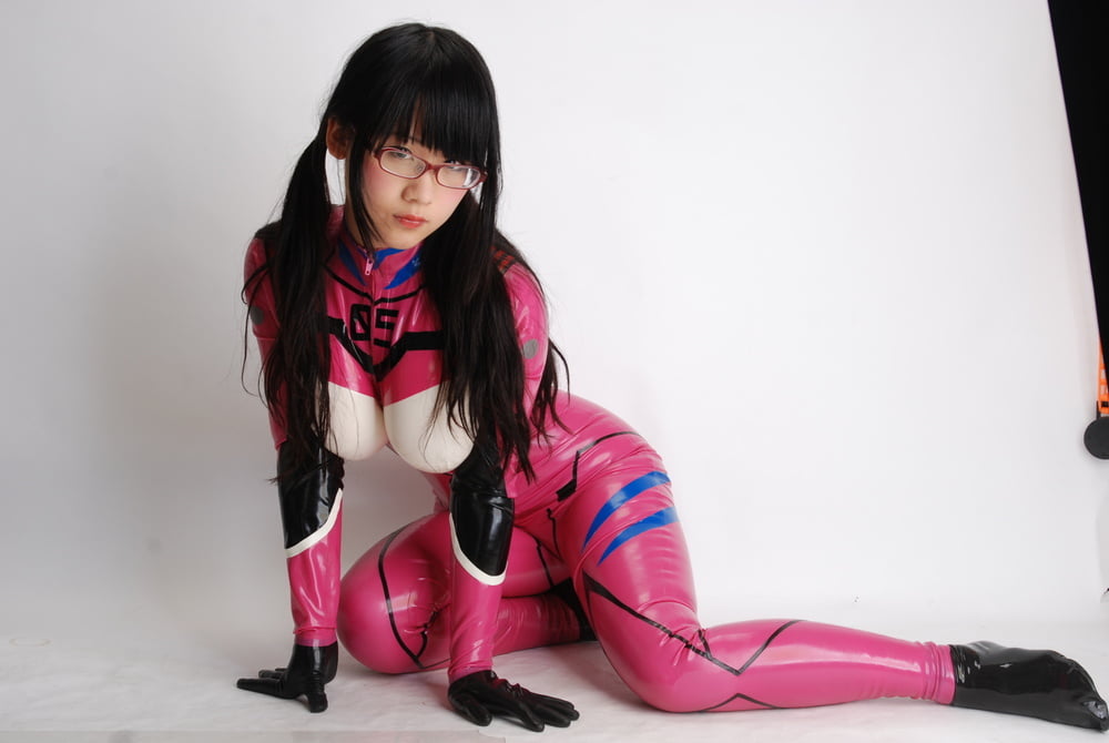 Eri Kitami in latex suit - Makinami Mari cosplay #94069372
