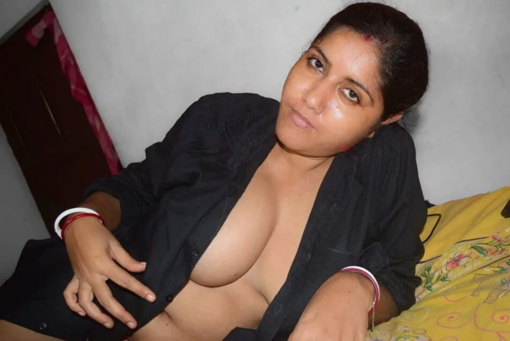 Bengali house wife&#039;s #93421180