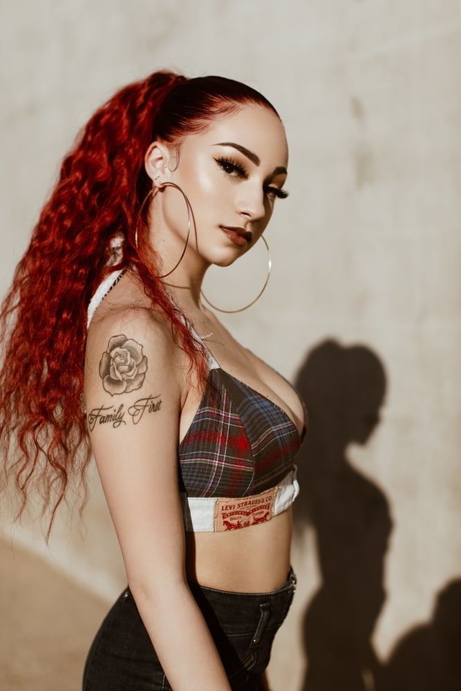 La ruleta de los famosos
 #104937569