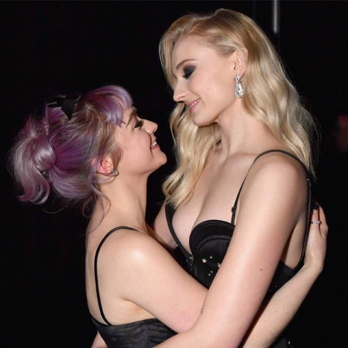 La ruleta de los famosos
 #104937593