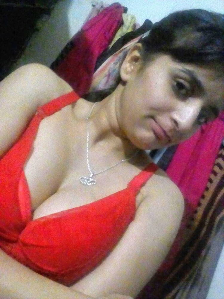 Maharashtra Muslim Wife #93557224