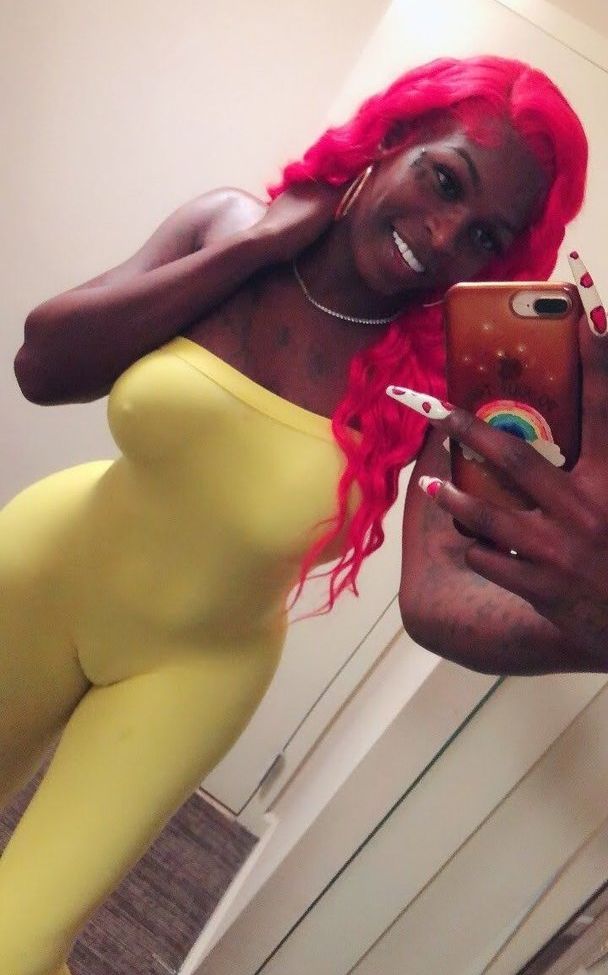 Aakosha Bentley desnuda #108599918