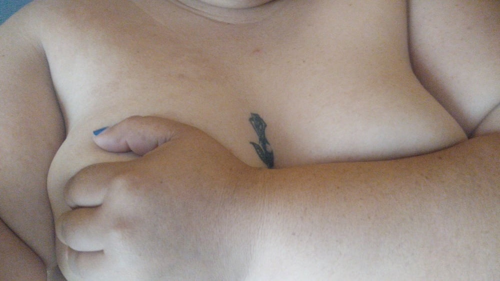 Gordita muy cachonda #105596568